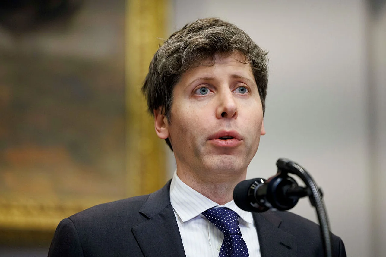 Сэм Альтман извинился за позднее предоставление информации