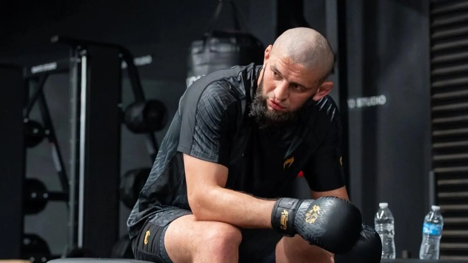 Xamzat Chimayev boylik va xayriya haqidagi qarashlarini oshkor qildi