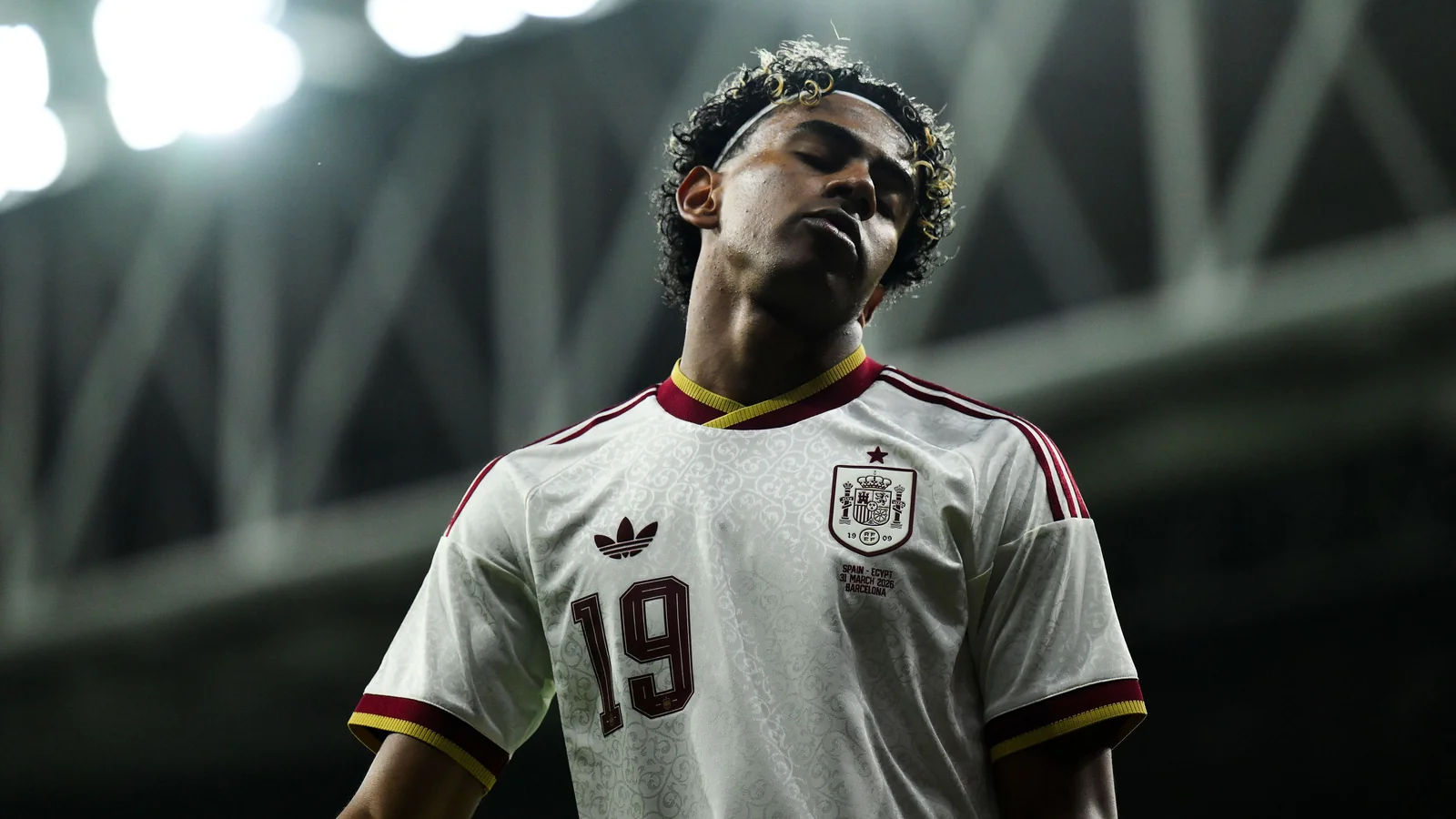 Lamin Yamal ispan muxlislarining diniy kamsitishlariga munosabat bildirdi