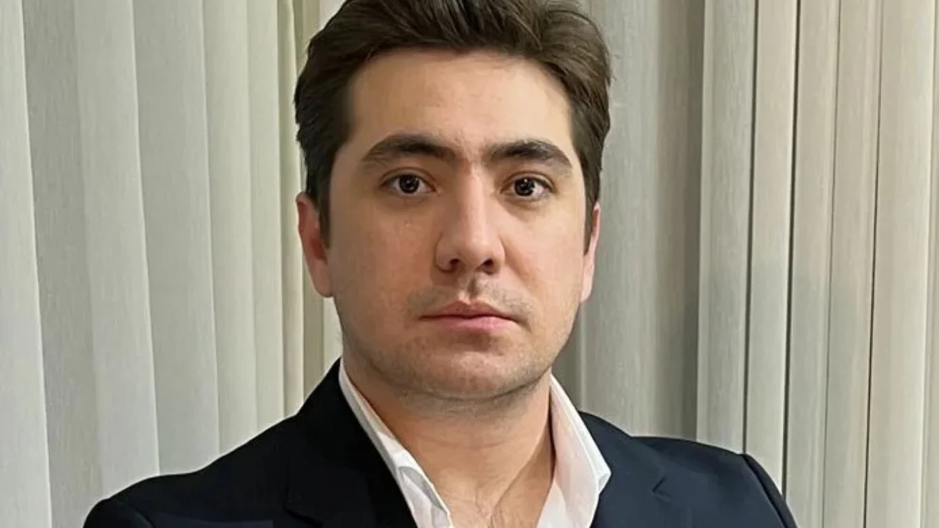 Shohruh Hamdamov dabdabali to'ylar va isrofgarchilikning salbiy oqibatlarini tanqid qildi