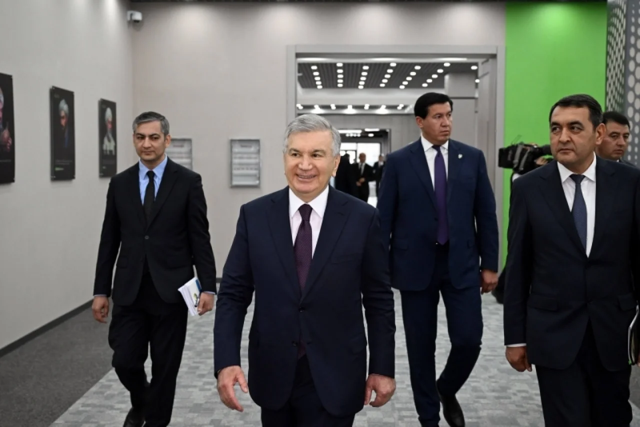 Shavkat Mirziyoyev Farg'onadagi yangi axborot texnologiyalari parkiga tashrif buyurdi
