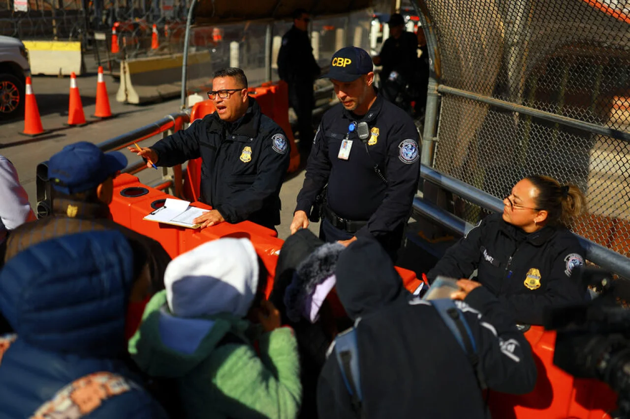 AQShda migrantlar ustidan nazorat va tekshiruv choralari qat'iylashtirildi