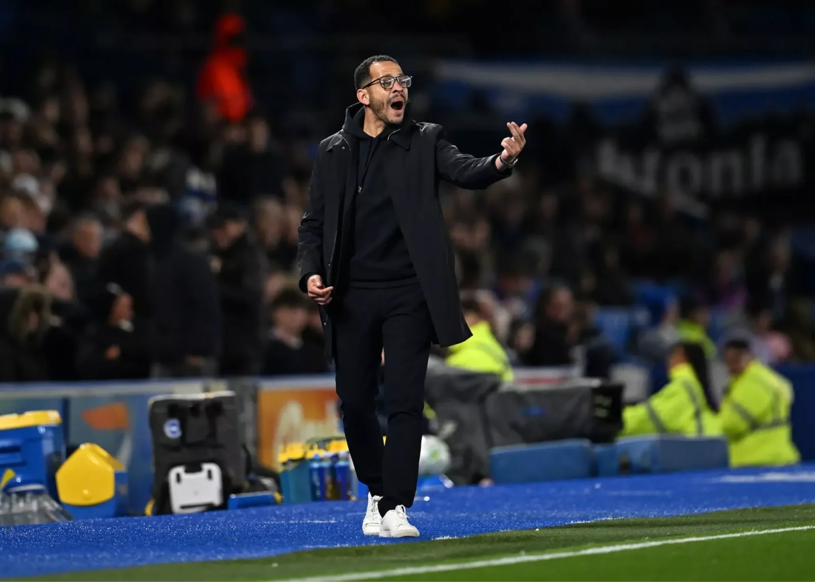 Главный тренер «Челси» Лиам Розениор отправлен в отставку