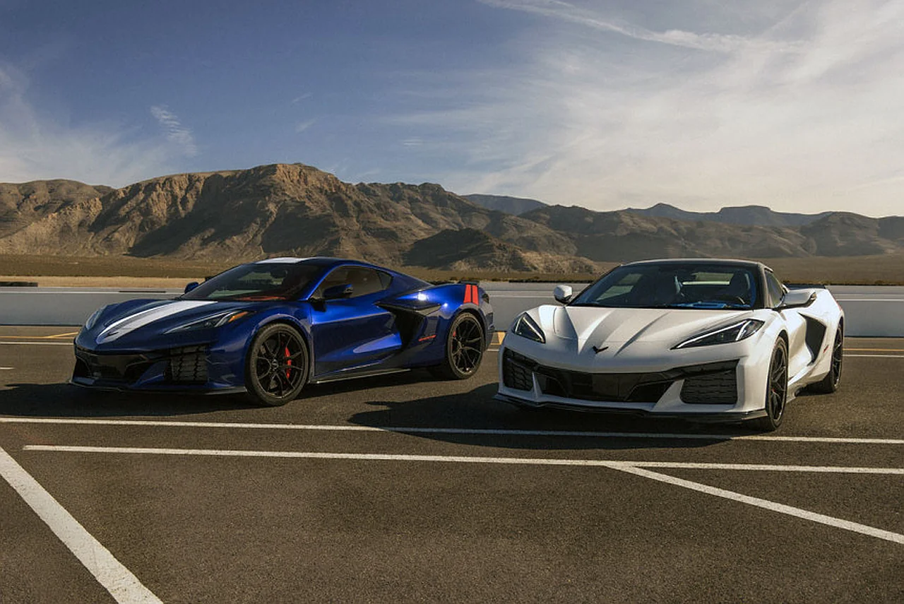 Chevrolet kompaniyasi yangi Corvette Grand Sport sportkarini namoyish etdi