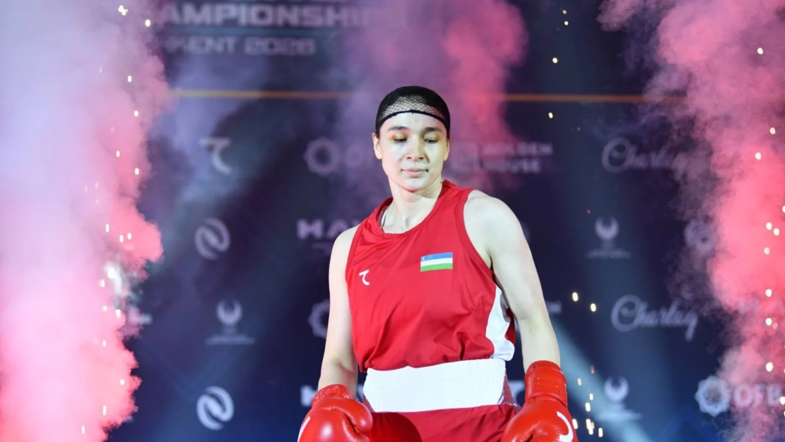 Farzona Fozilova raqibini mag'lub etib final yo'llanmasini oldi