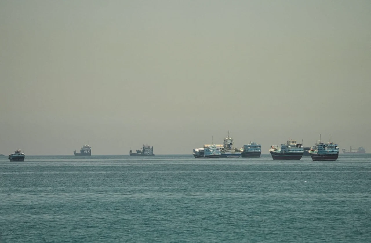 AQSH Eronning Bandar Abbos portidagi harbiy inshootiga zarba berdi