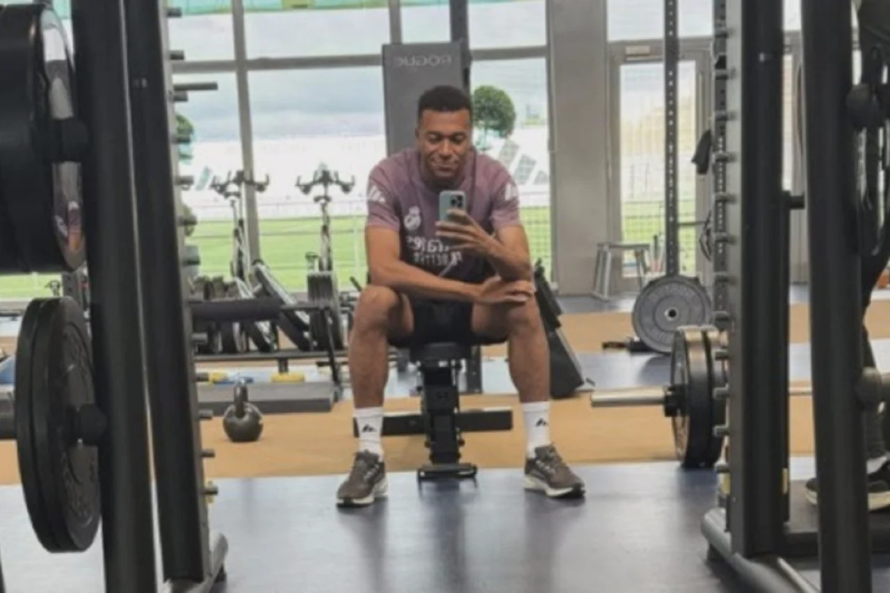 Kilian Mbappe jarohatidan tuzalib «Real Madrid» qaydnomasiga kiritildi