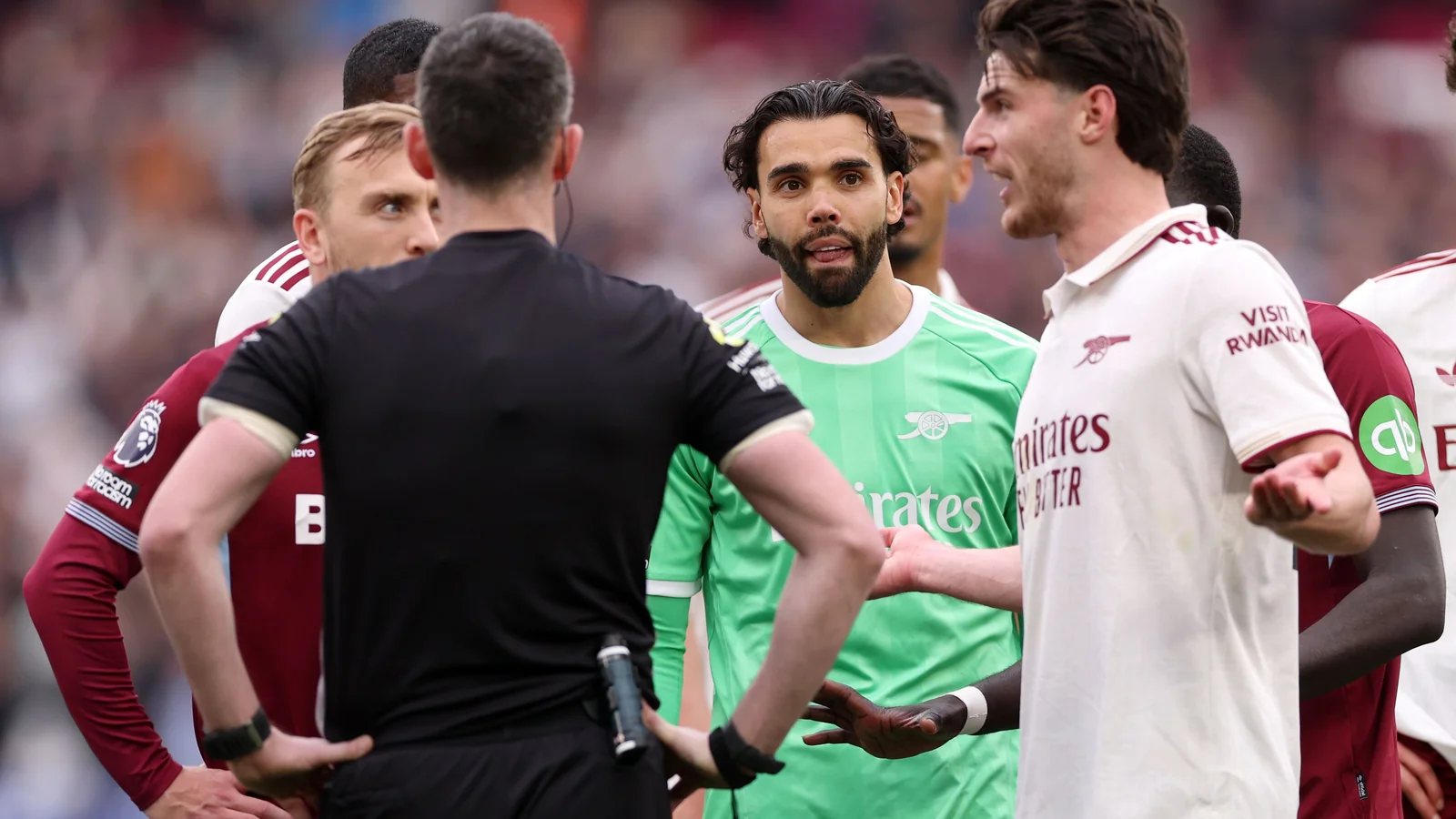 «Arsenal» va «Vest Xem» o'rtasidagi bahsda hakamlar qarori muhokama qilindi