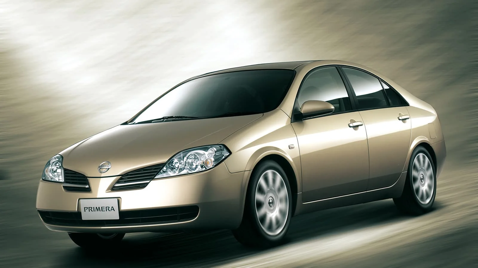 Afsonaviy Nissan Primera avtomobili bozorga elektr sedan sifatida qaytmoqda