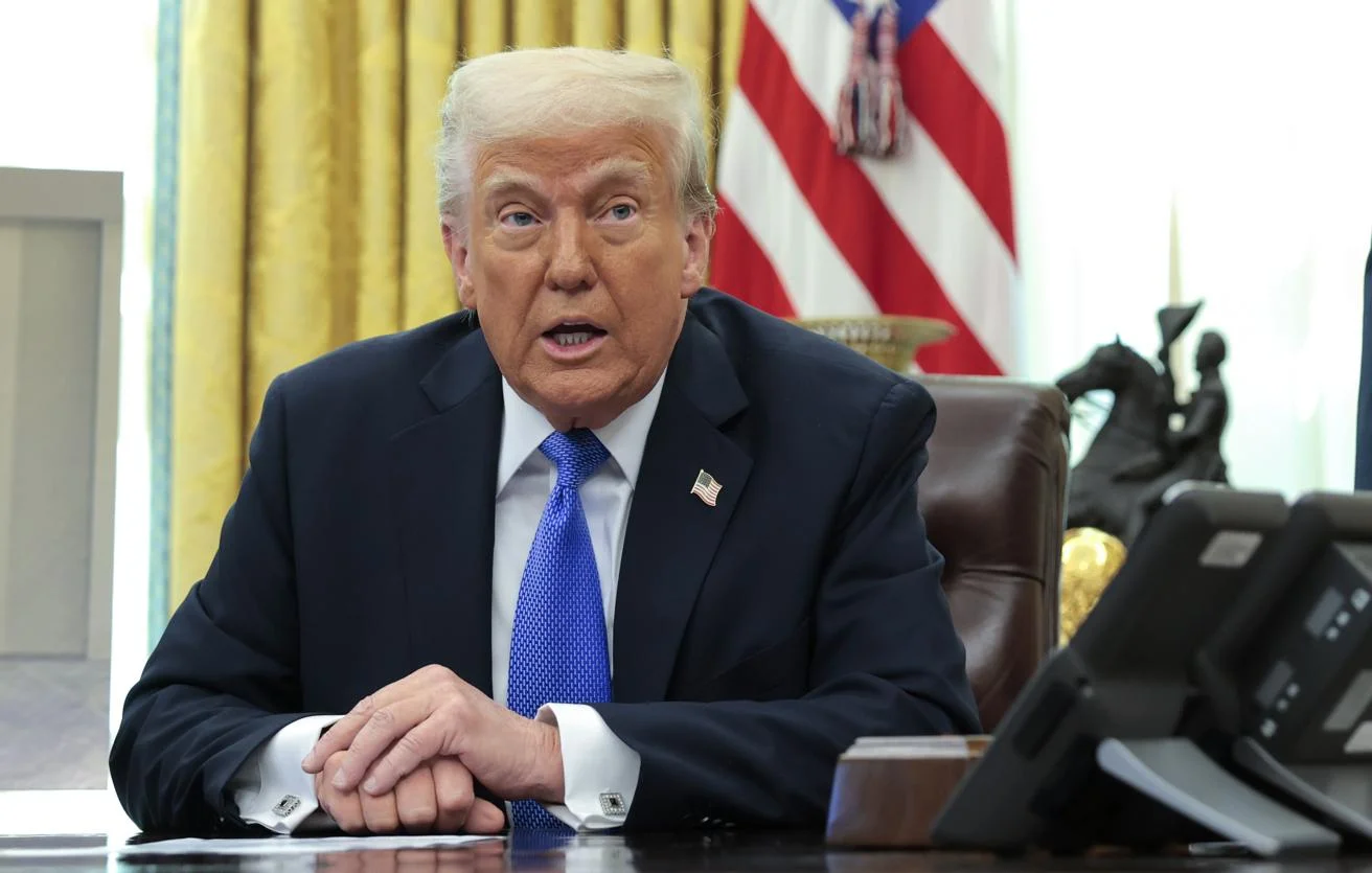 Donald Trampning reytingi rekord darajada 37 foizga tushib ketdi