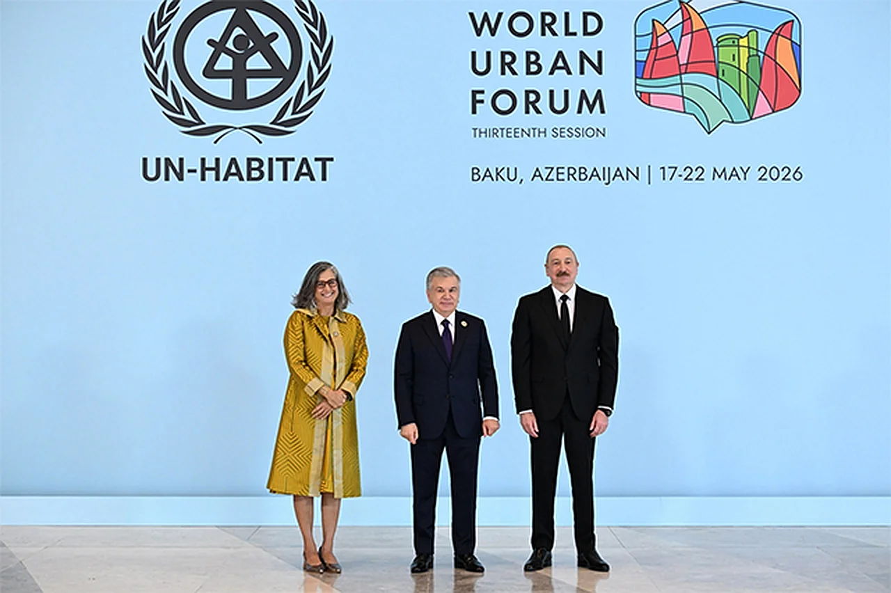 Shavkat Mirziyoyev Bokuda Butunjahon urbanizatsiya forumi sessiyasida ishtirok etdi