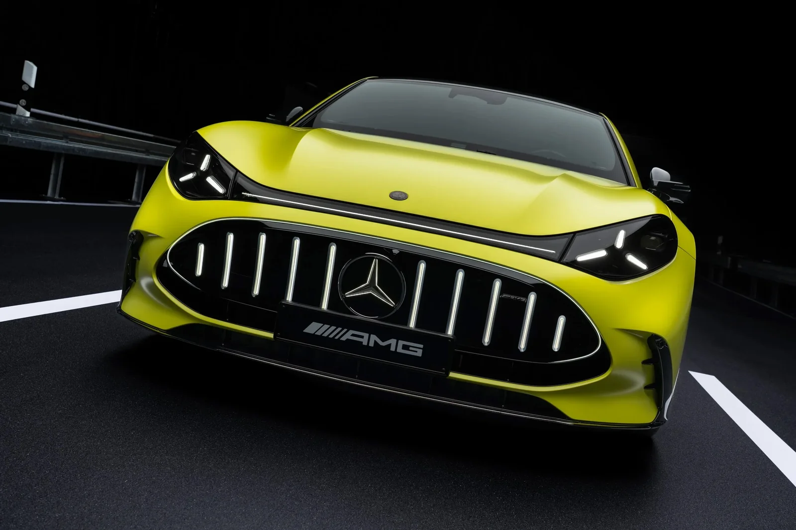 «Mersedes-AMG» 1153 ot kuchiga ega yangi elektr kupeni taqdim etdi