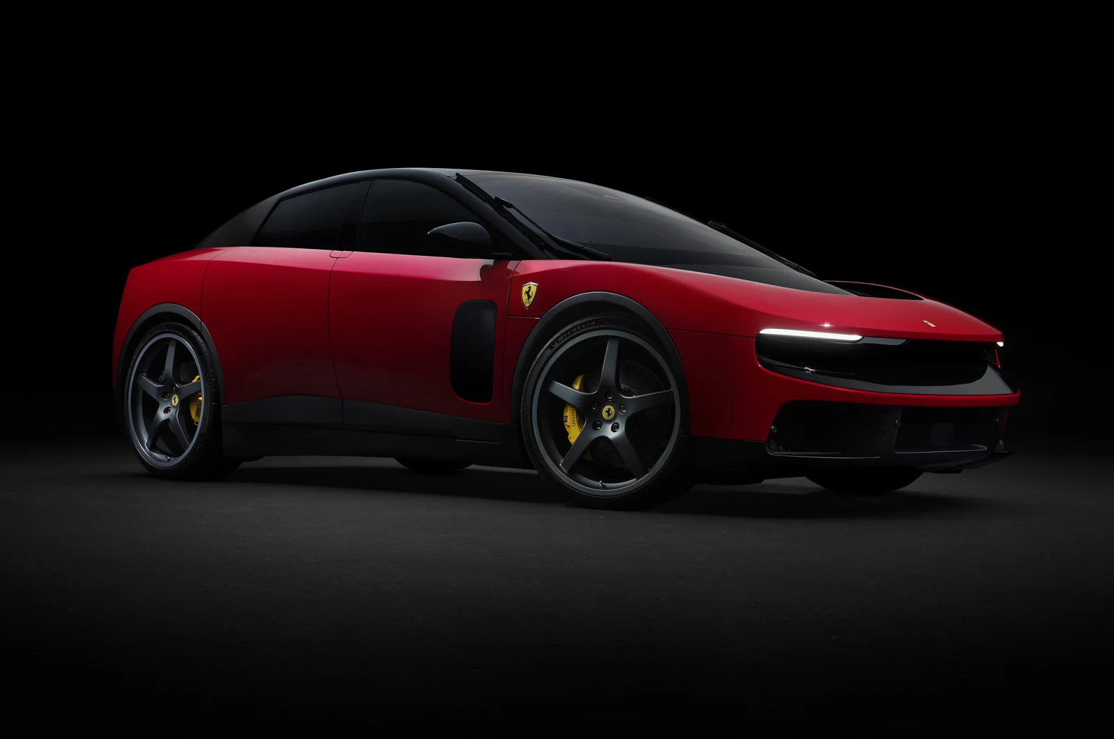 «Ferrari» kompaniyasi o‘zining yangi «Luce» elektromobilini rasman taqdim etdi