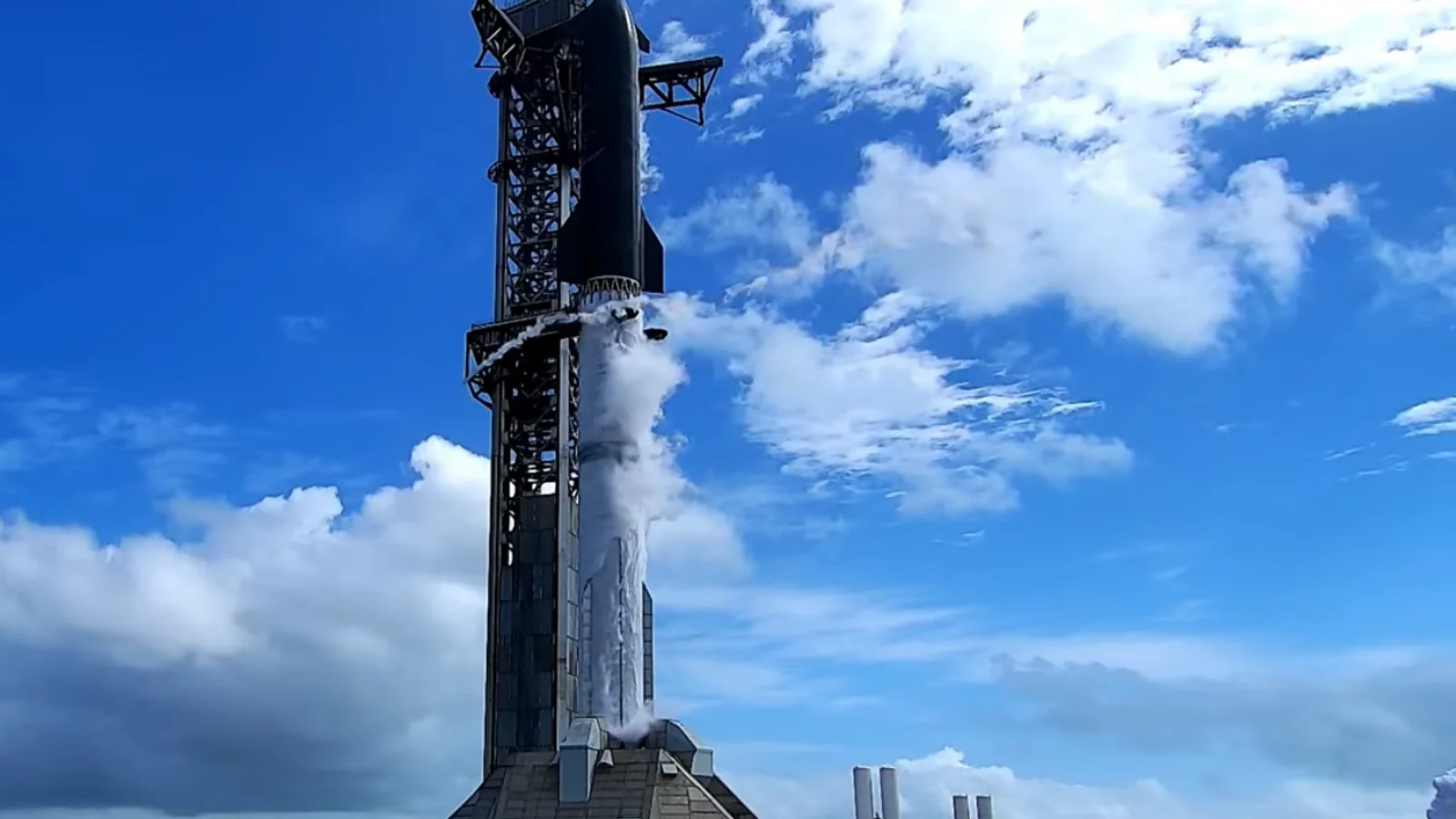 SpaceX kompaniyasi Starship raketasini uchirishdan oldingi sinovlarni yakunladi