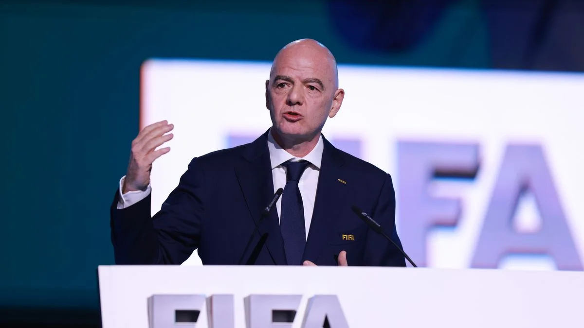 Falastin futbol assotsiatsiyasi rahbari Isroil vakili bilan qo'l berib ko'rishmadi