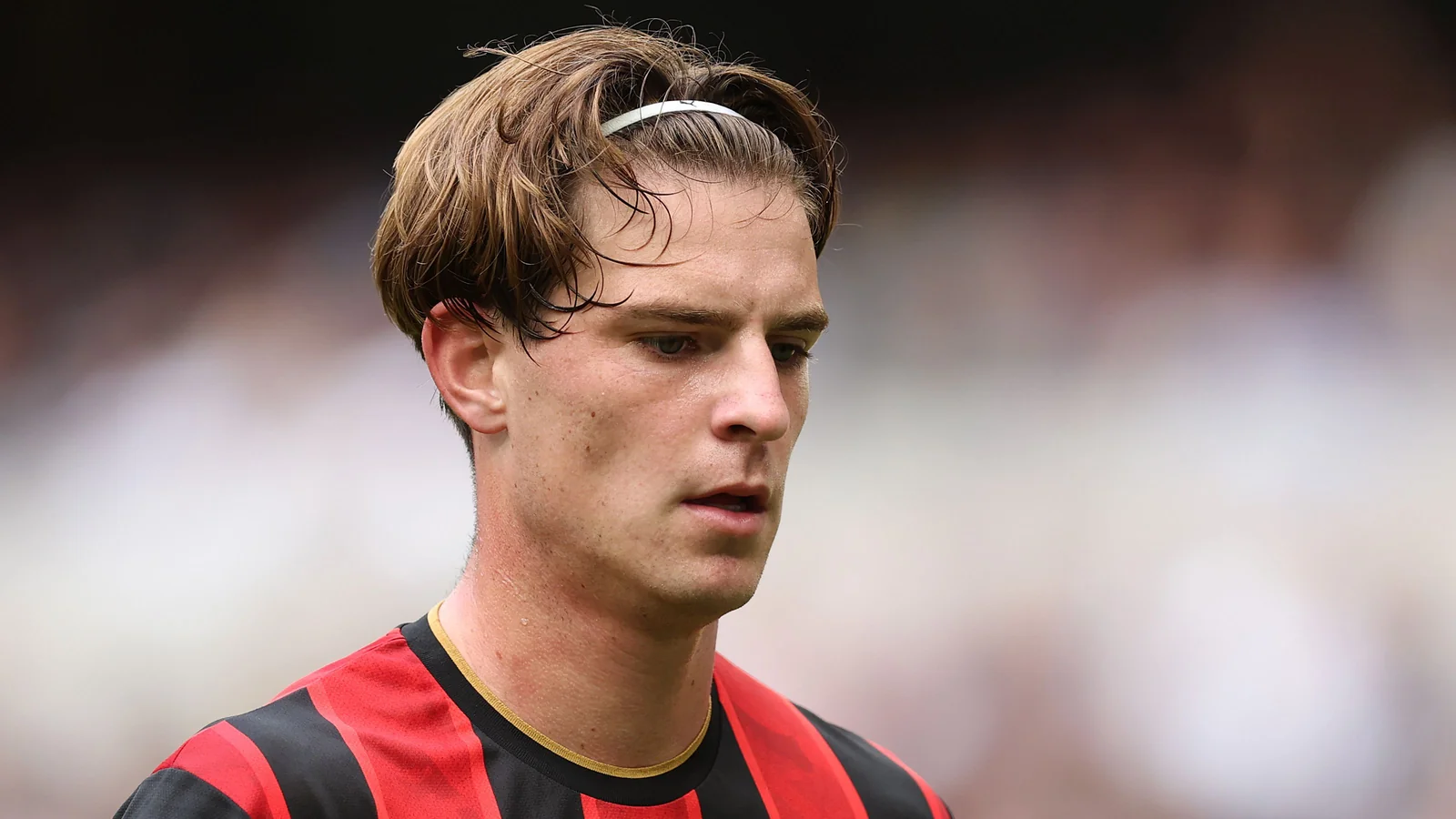 «Bornmut» Aleks Skott transferi bo'yicha «Arsenal» taklifini rad etdi