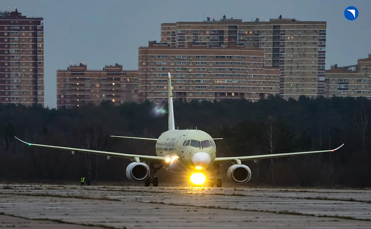 Rossiya plans to assemble the SJ-100 Superjet from domestic parts by 2027