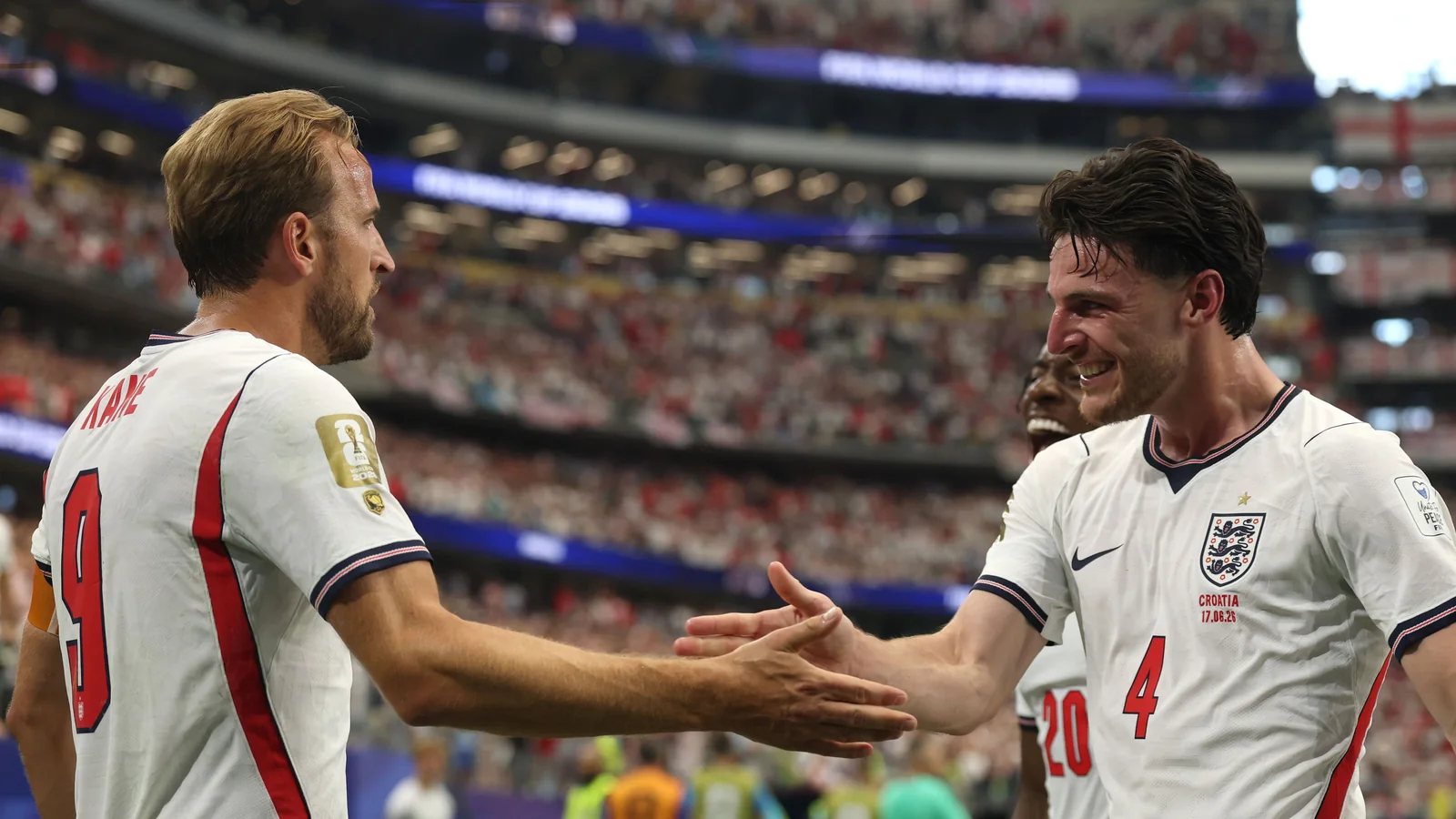 Harry Kane Jahon chempionatida 10 gol yetkazib Linekerga teng bo'ldi