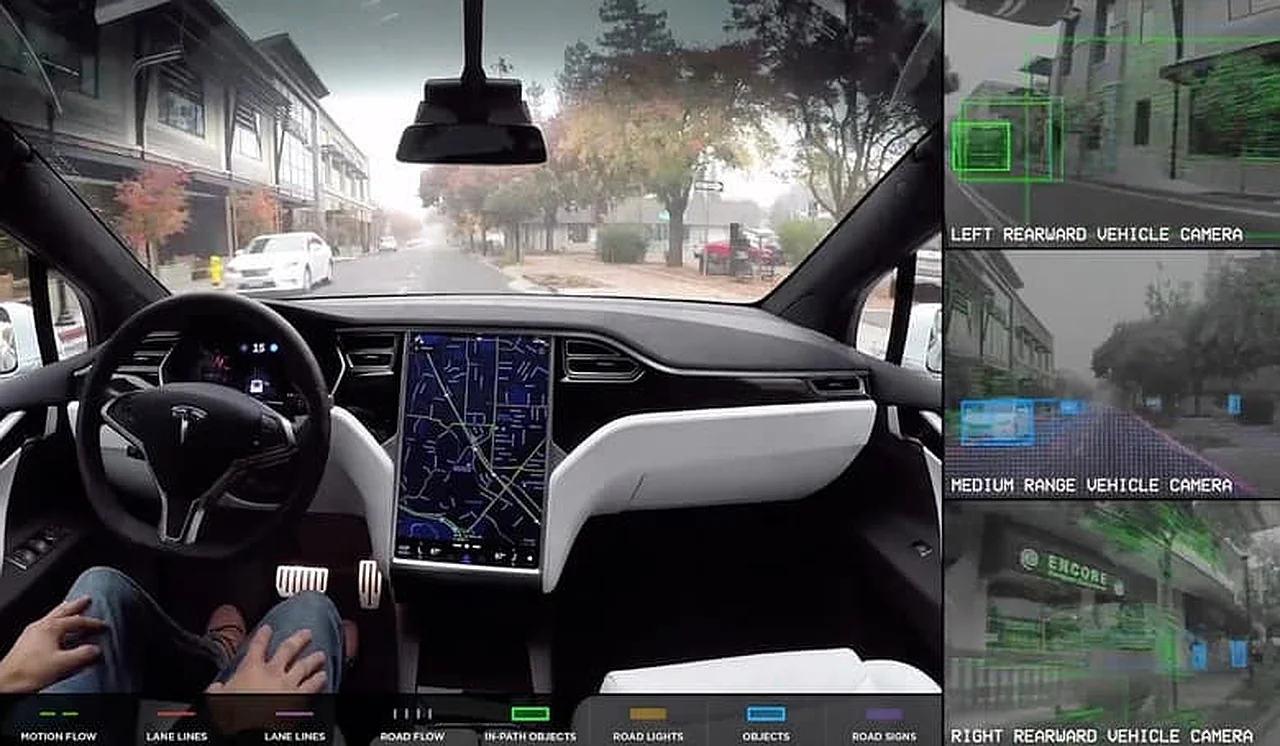 Tesla avtopilot hodisasidan keyin o'zaro kelishuvga erishdi