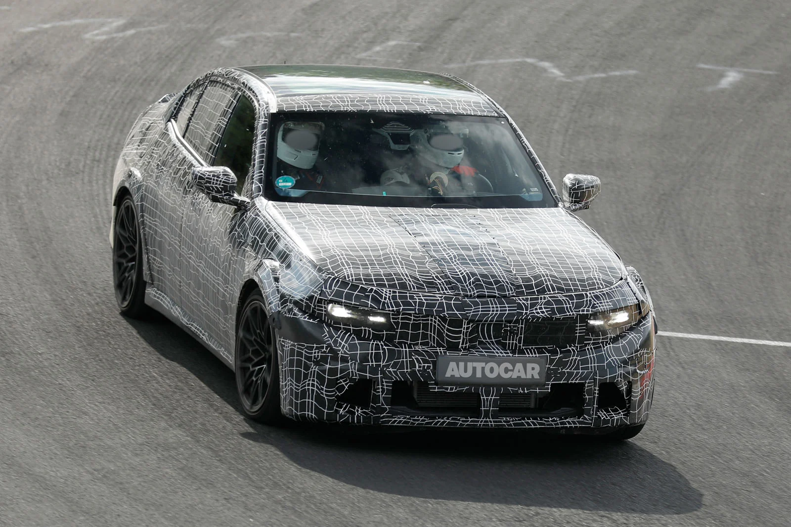 Yangi avlod «BMW M3» modeli Nyurburgring poyga yo'lagida sinovdan o'tdi