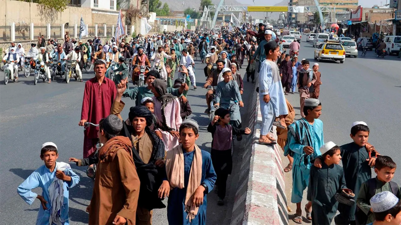 Afg'oniston aholisi bir yil ichida salkam sakkiz yuz mingga ko'paydi