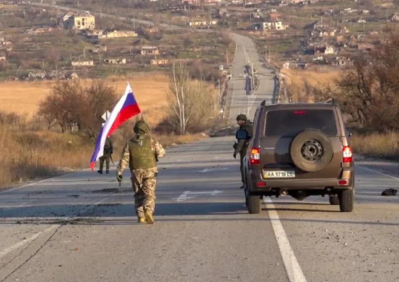 Rossiya Xarkovdagi qishloqni egalladi va Ukraina bosh qo‘mondoni almashdi