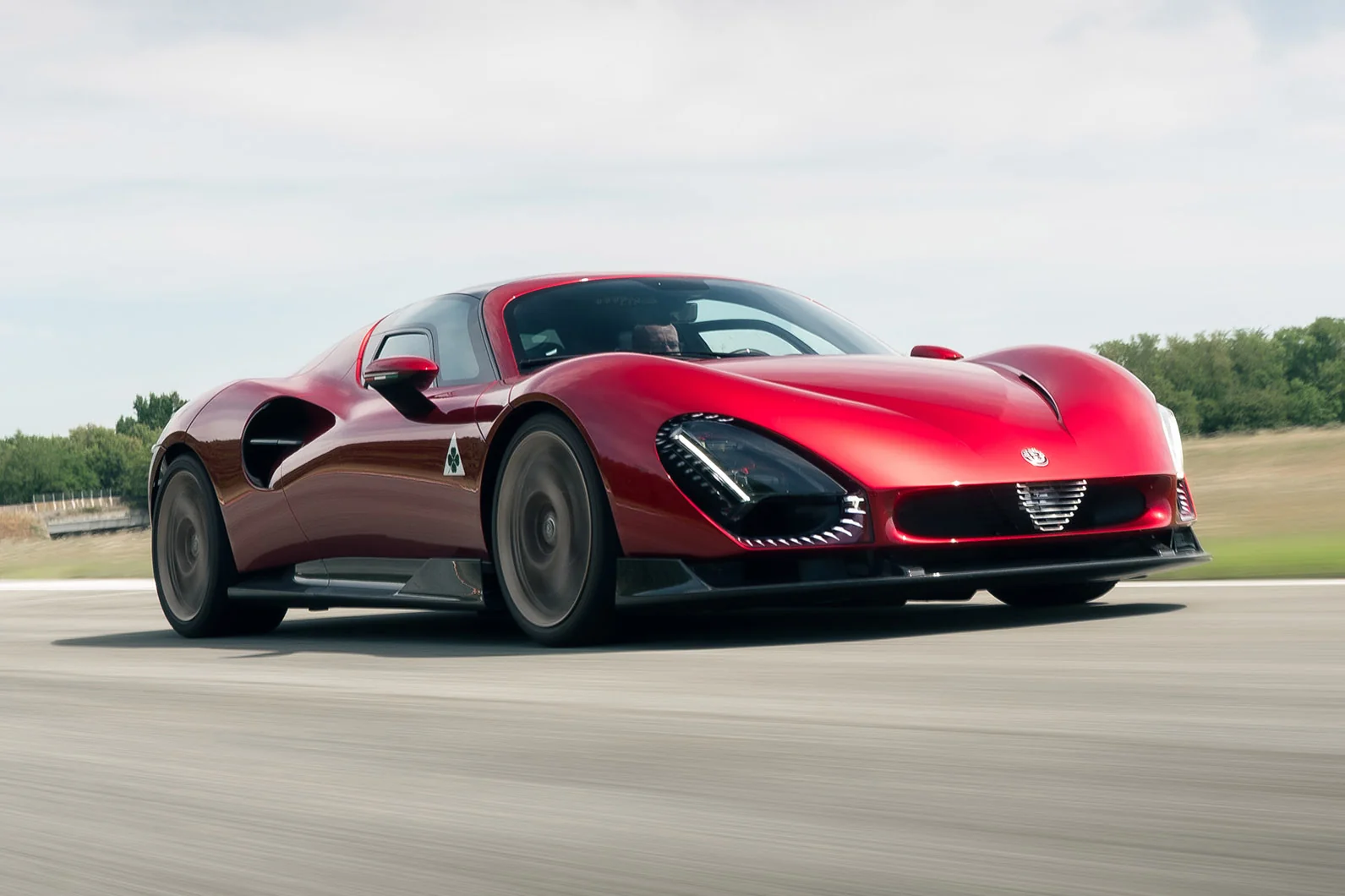 «Alfa Romeo» brendi eng qimmat va noyob superkarini taqdim etdi