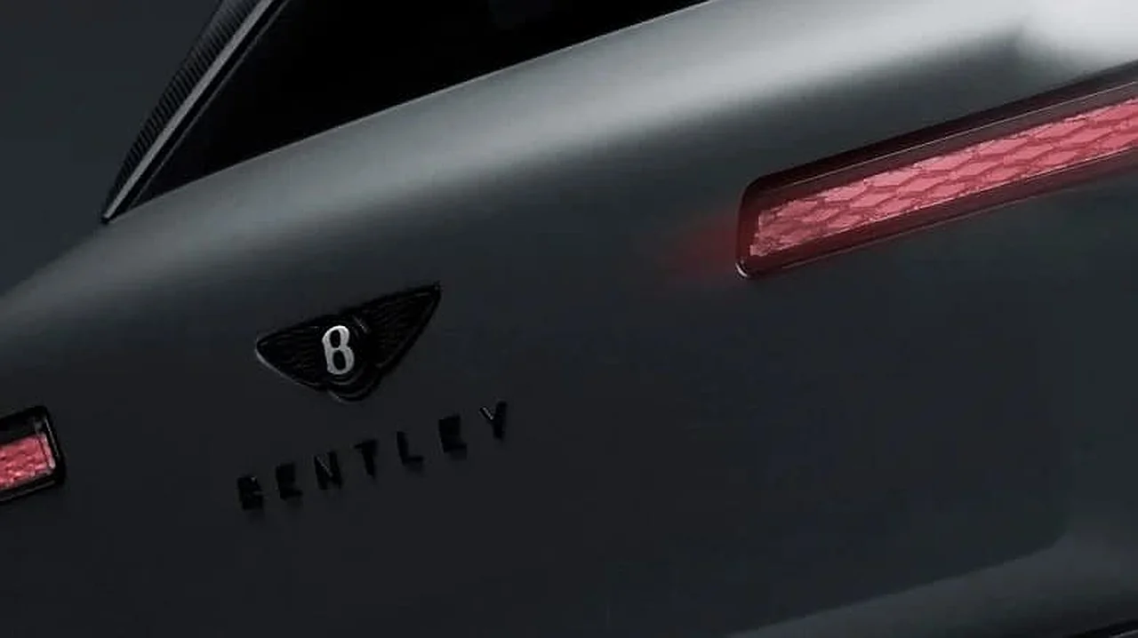 «Bentley» kompaniyasi o'zining ilk elektromobilini sentabrda taqdim etadi