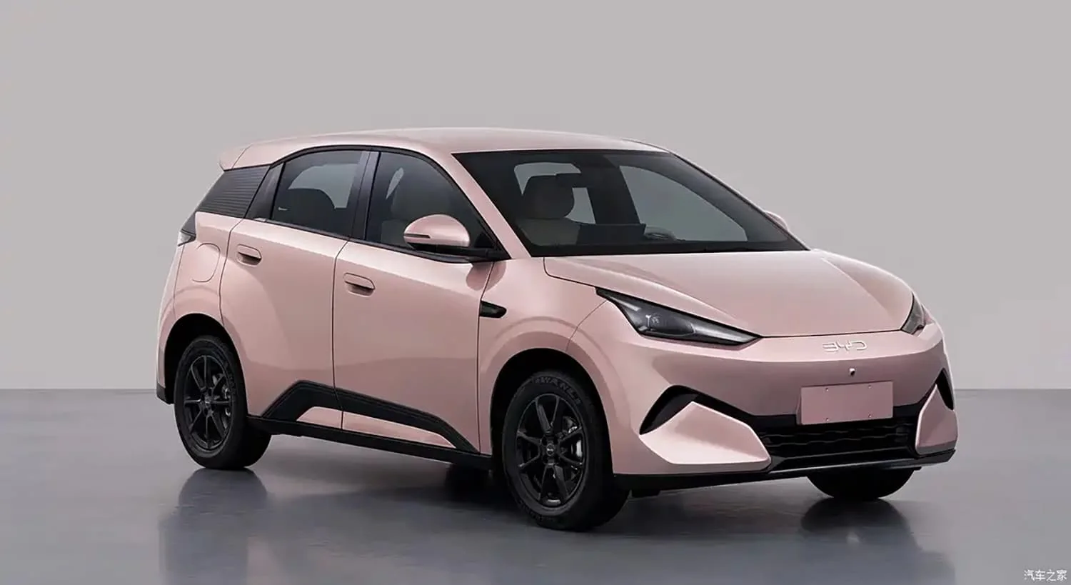 Yangi avlod «BYD Seagull» elektromobili o'lchamlari sezilarli darajada kattalashdi