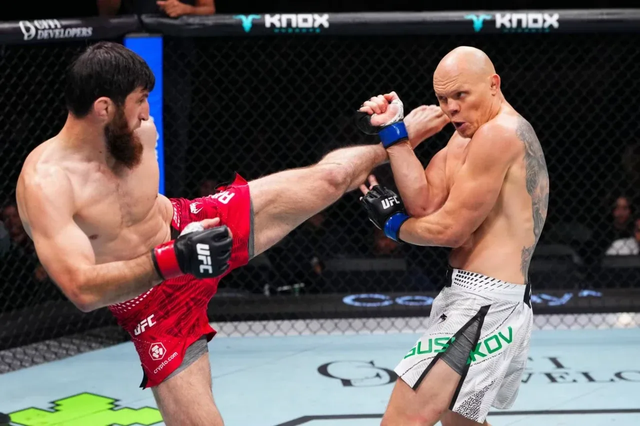 Bogdan Guskov Abu Dabidagi jangda Magomed Ankalayevga yutqazdi