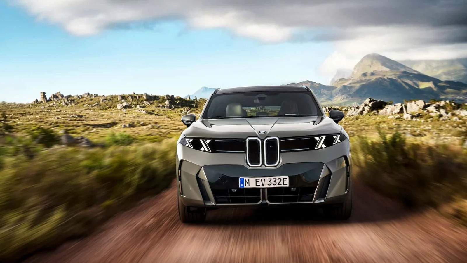 BMW kompaniyasi yangi avlod X5 krossoverini rasman namoyish etdi