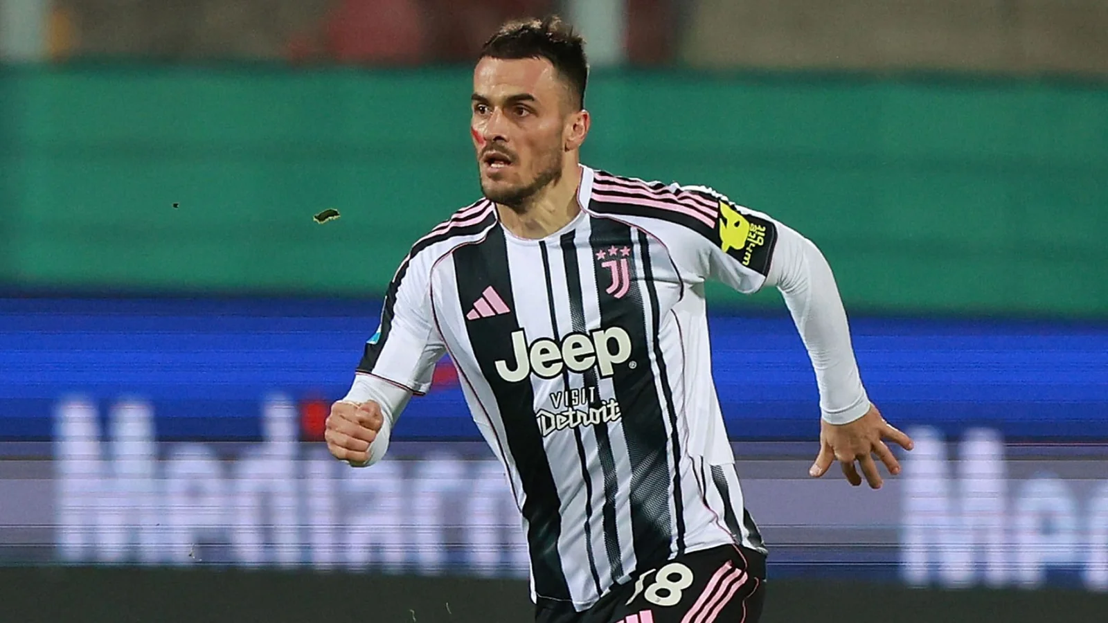 «PSV» serbiyalik hujumchi Filip Kostich bilan shartnoma imzoladi