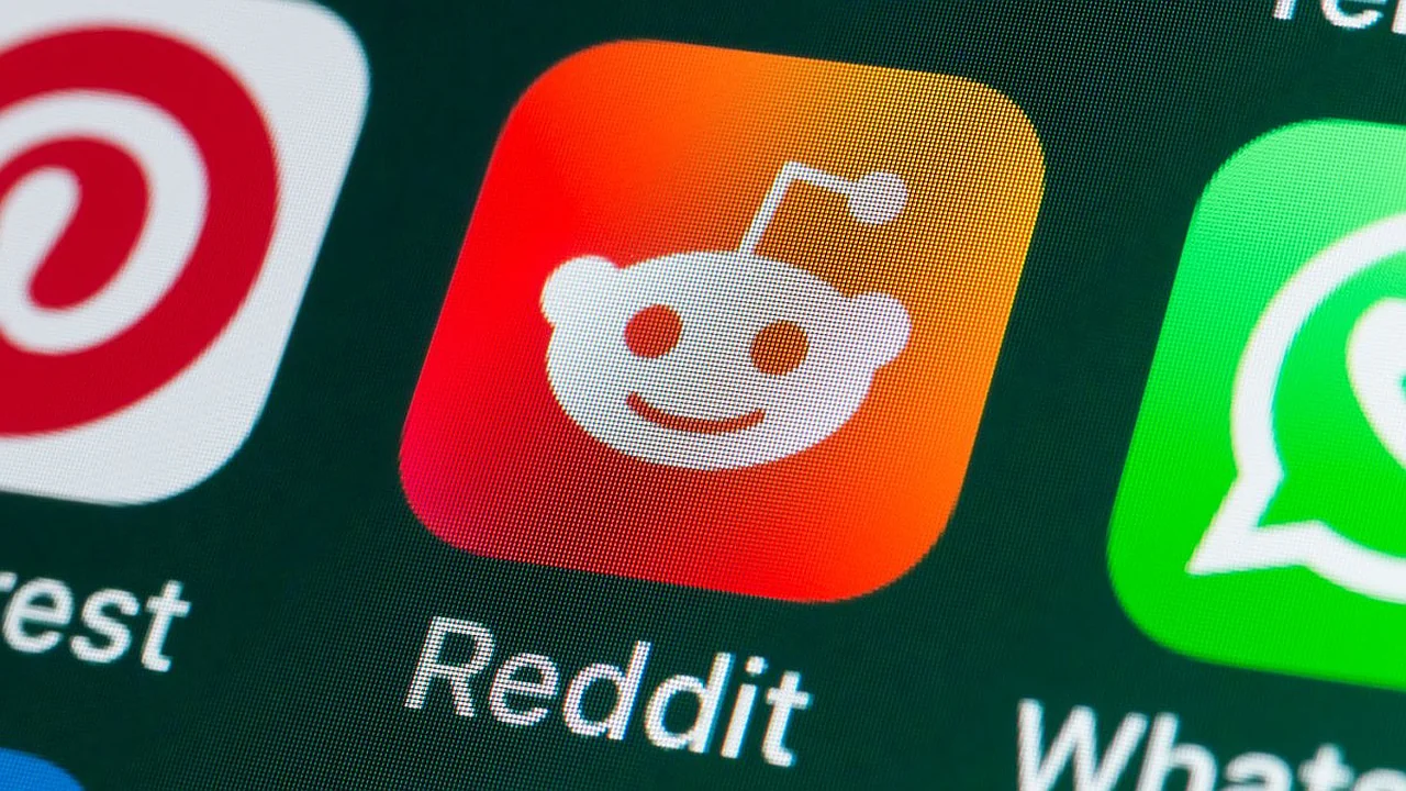 Reddit platformasi foydalanuvchilar uchun muhim yangilanishlarni e'lon qildi