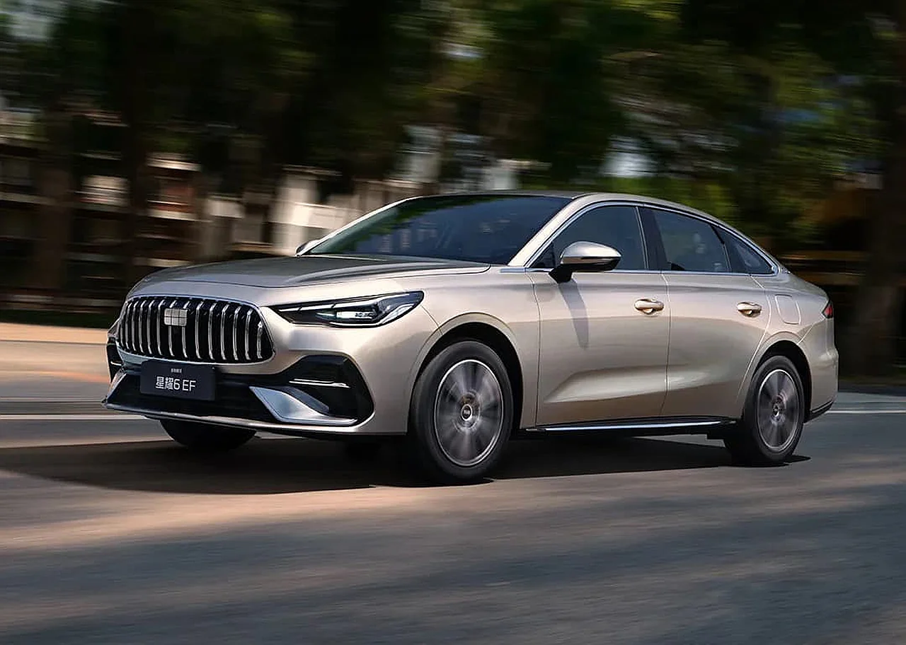 Xitoyning Geely kompaniyasi yangi avlod gibrid sedanini taqdim etdi
