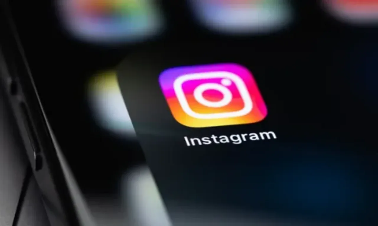 Instagram o'n yillik tanaffusdan so'ng o'z logotipini yangiladi