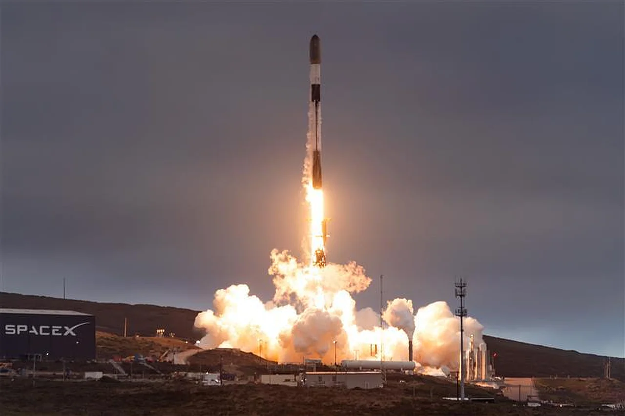SpaceX kompaniyasi joriy yilda yuzinchi kosmik parvozini o'tkazdi