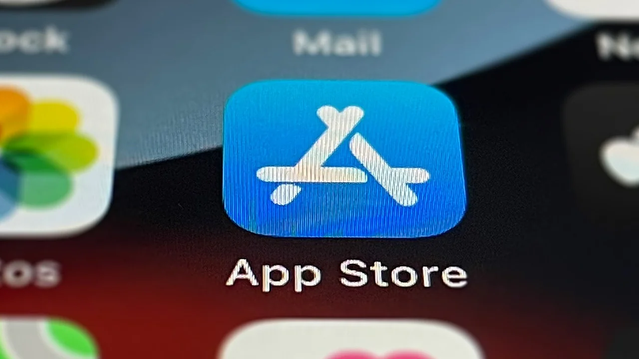 Apple foydalanuvchi ma'lumotlarini kuzatish tartibini o'zgartirishga rozi bo'ldi