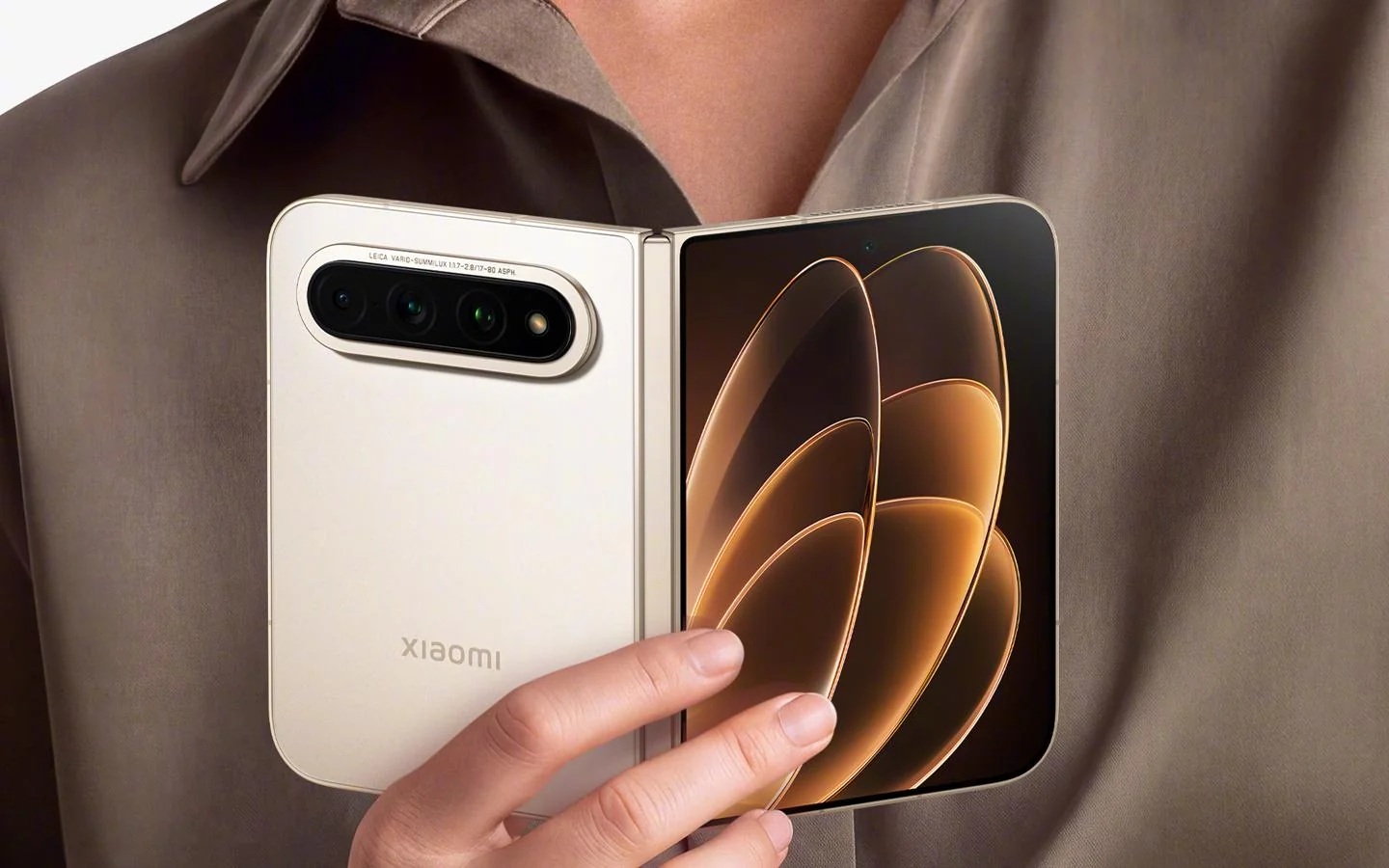 «Xiaomi» yangi buklama smartfon va planshetini faqat Xitoyda sotadi