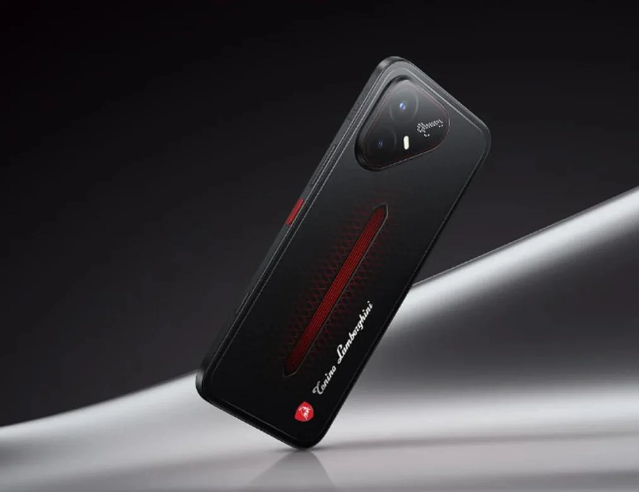 Tecno va Tonino Lamborghini hamkorligida yangi smartfon taqdim etildi