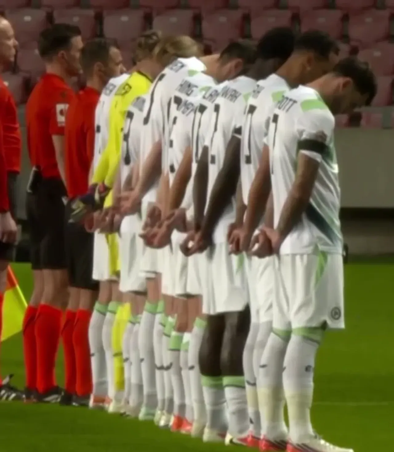 Irlandiya futbolchilari Isroil bilan o‘yinda siyosiy norozilik bildirdi