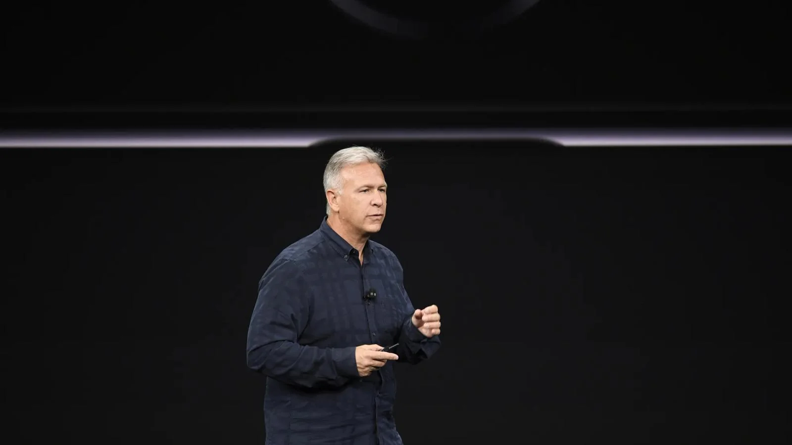 Fil Shiller Apple operativ boshqaruvidan ketdi App Store Eddi Kyuga o'tdi