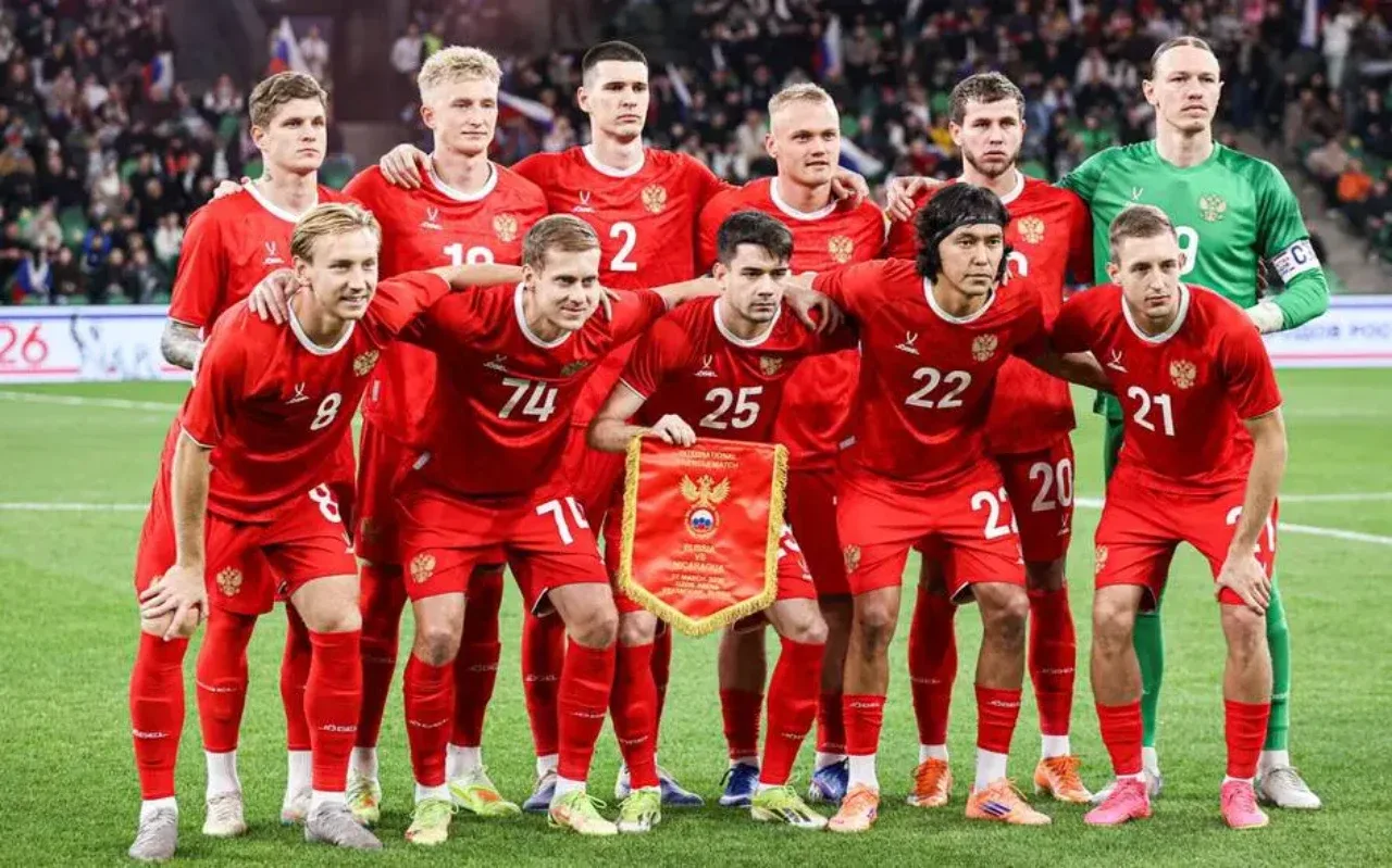 Karpin O'zbekiston va Venesuela o'yinlari uchun 36 futbolchini chaqirdi